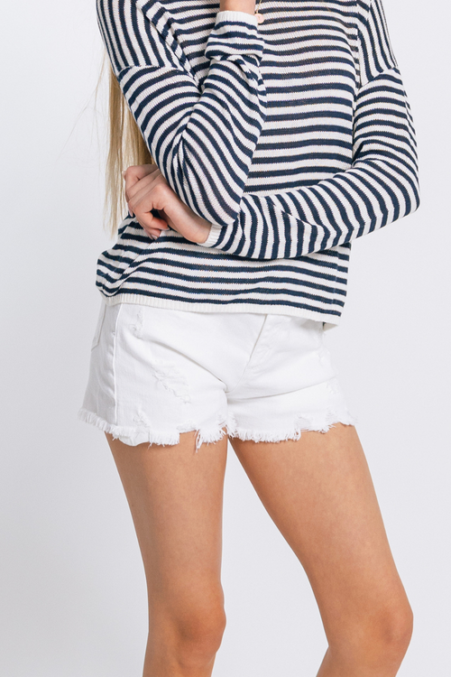 Tractr Girls White Weekender Distressed Frey Hem Short