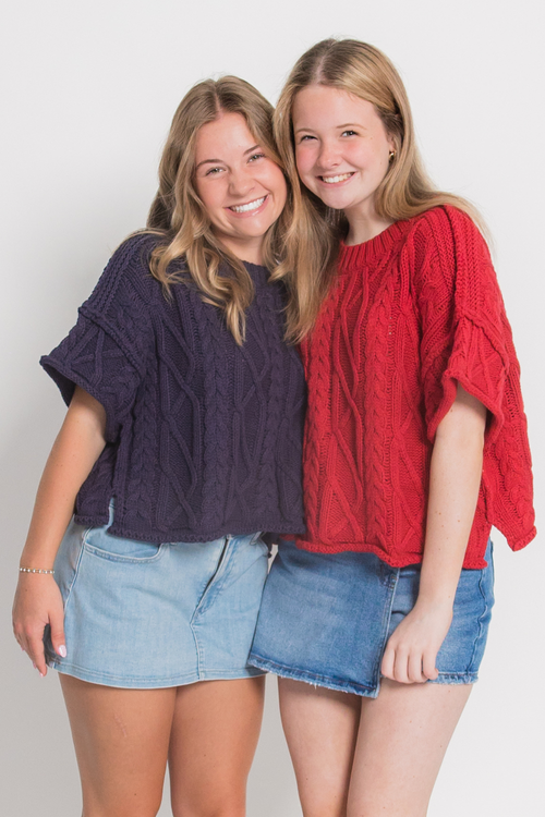Round Neck Cable Knit Short Sleeve Sweater